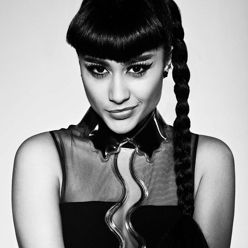 Natalia kills. Наталия Киллс. Наталия Киллс фотосессии. Лаура Киллс. Миллс Киллс.