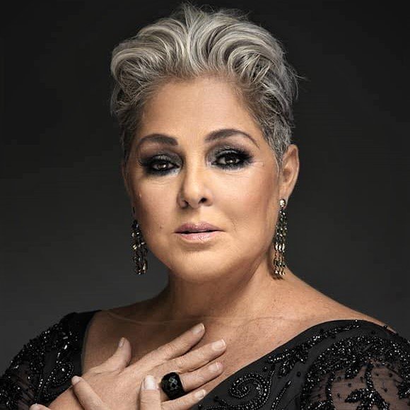 Lupita D'Alessio Edad, ciudad natal, biografía Last.fm