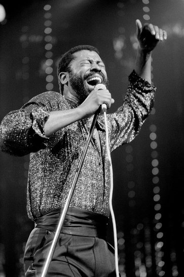 teddy pendergrass turn off the lights live teddy pendergrass turn off the lights live