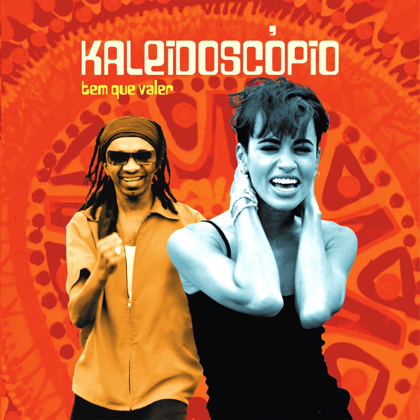 Бодрые веселые песни. Kaleidoscopio группа. Kaleidoscopio солистка. Madalena Kaleidoscopio. Funky Boogie brothers.