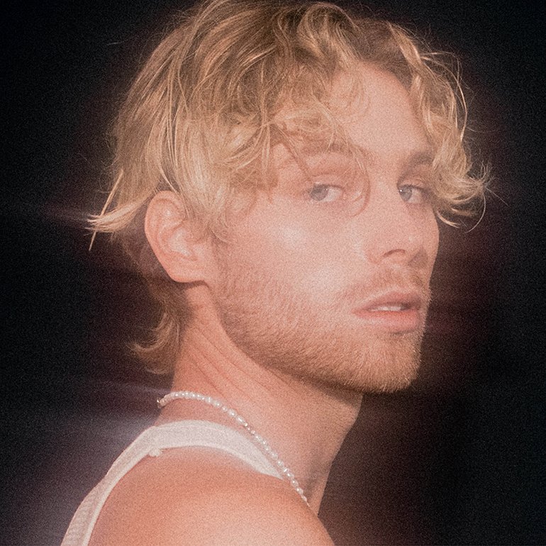 Luke Hemmings music, videos, stats, and photos | Last.fm