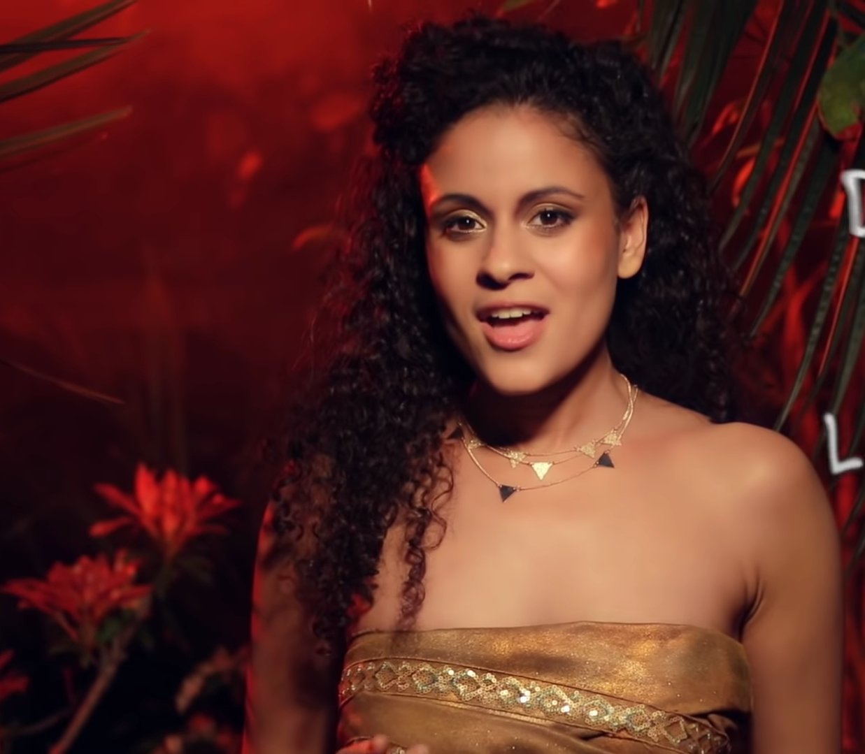 Cerise Calixte Le Bleu Lumiere Paroles Le bleu lumière — Cerise Calixte | Last.fm