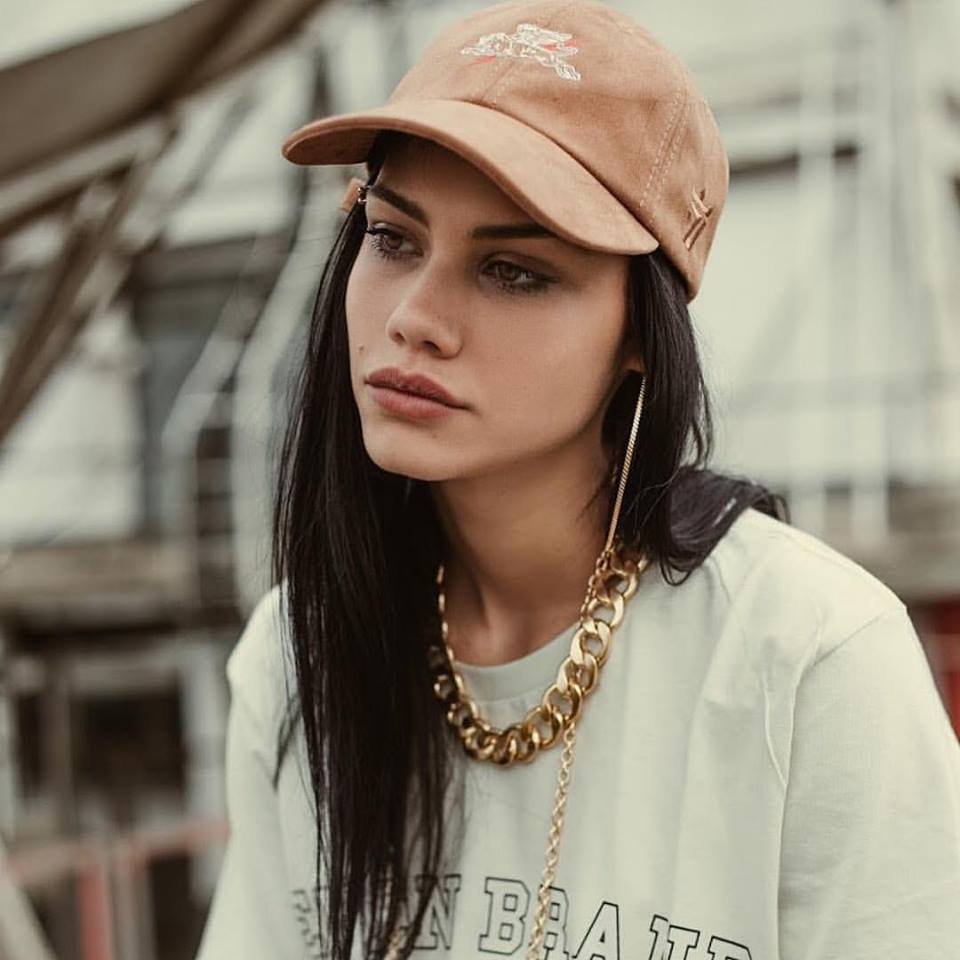 Mariana Mello music, videos, stats, and photos | Last.fm