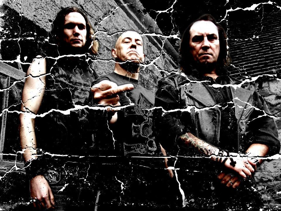 Дэниел кесслер interpol. Evil mp3. Evil mp3. Resident evil ost. Dream evil 2003 - evilized.