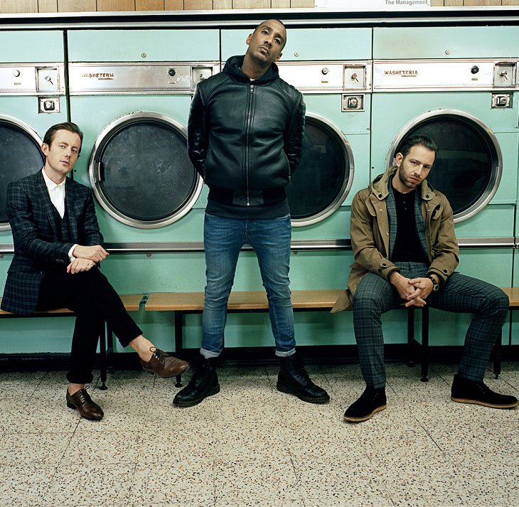 Chase & status фото. Chase & status 2008. Chase & status - 5am. Уилл кеннард chase and status. Chase & status 2008.