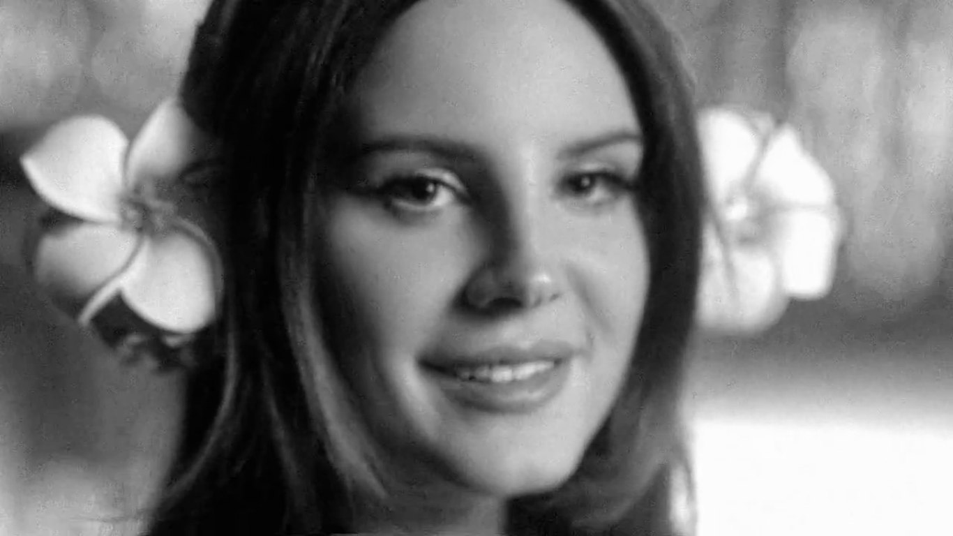 Инес рей. Lana del rey black bathing suit. Lana del rey music to watch boys. Lana del rey "honeymoon". Music to watch boys lana del rey.