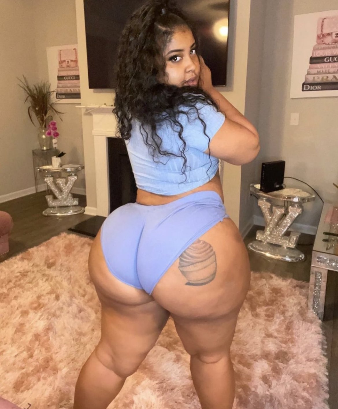 Прочитай о He a Dawg от Ghetto Barbie с альбома He a Dawg - Single, посмотр...