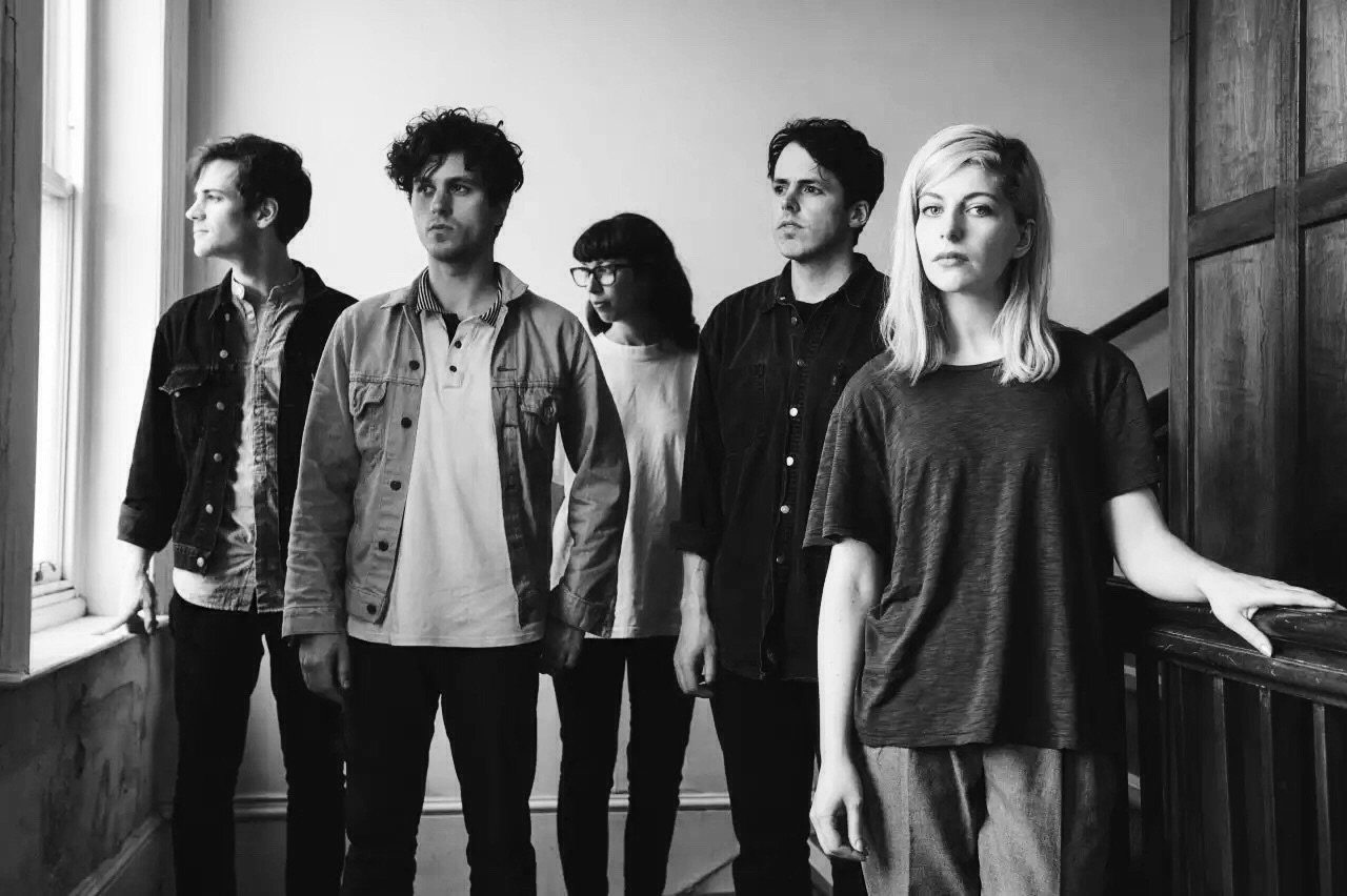 Инди слушать лучшие. Alvvays. Alvvays Alvvays. Dreams Tonite Alvvays. Инди поп группы.