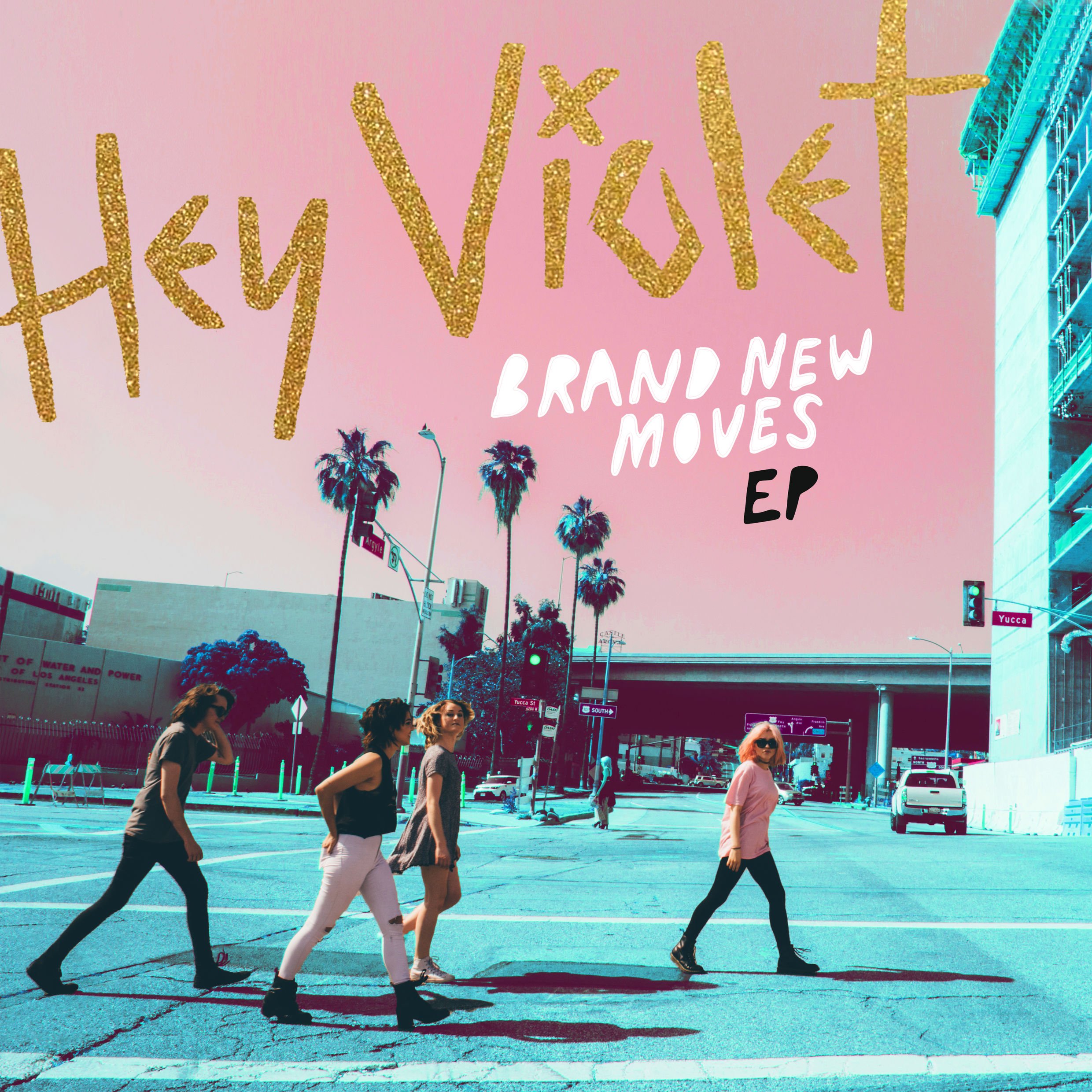 Make new moves. Группа Hey Violet. Бренд Hey Hey. Brand New. Hey Violet певица.