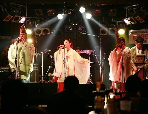 天界への階段 明日香 From 天地雅楽 Last Fm