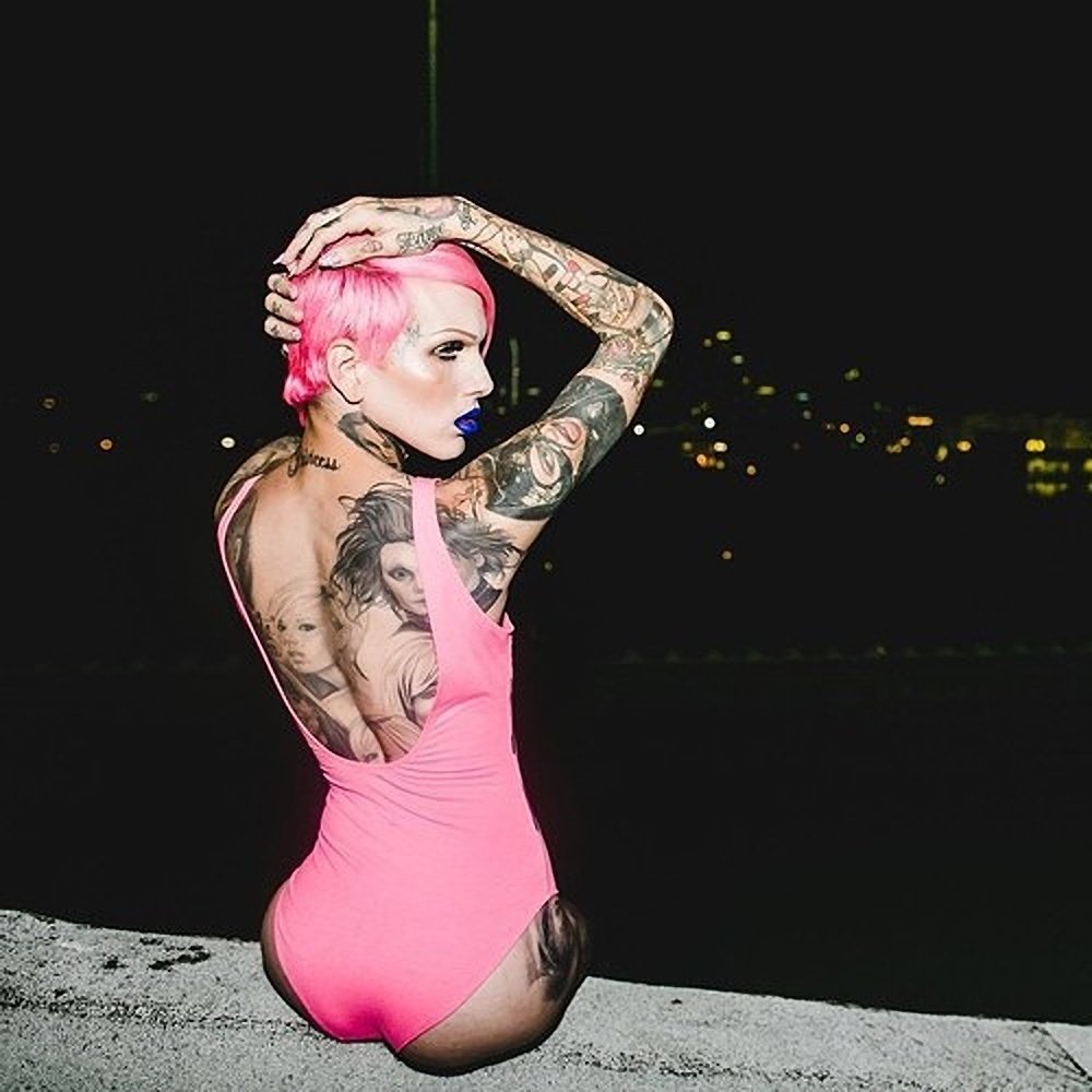 Naked Jeffree Star.