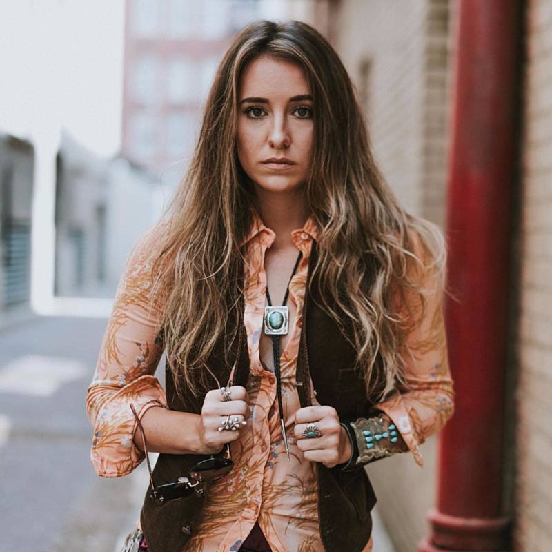 Lainey Wilson biography Last.fm