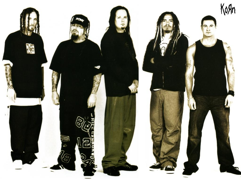 Korn dead. Группа korn 1994. korn 1993. korn 2001. korn в молодости группа.