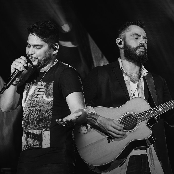 Jorge & Mateus - A Hora É Agora - Ao Vivo Em Jurerê (Edição Bônus): lyrics  and songs