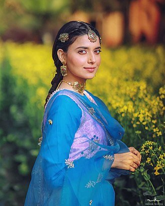 Beautiful 😍 Nimrat Khaira New Green Punjabi Suit Video ❤️ - YouTube