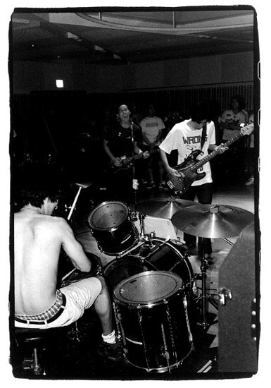 ミュージシャン there Is A Light That Never Goes Out Amazon.co.jp: There Is A Light That Never Goes Out: ミュージック