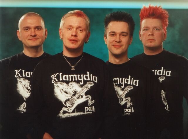 Klamydia альбом. Klamydia. Pilke silmakulmassa klamydia слова. Klamydia группа. Mad marge and the stonecutters.