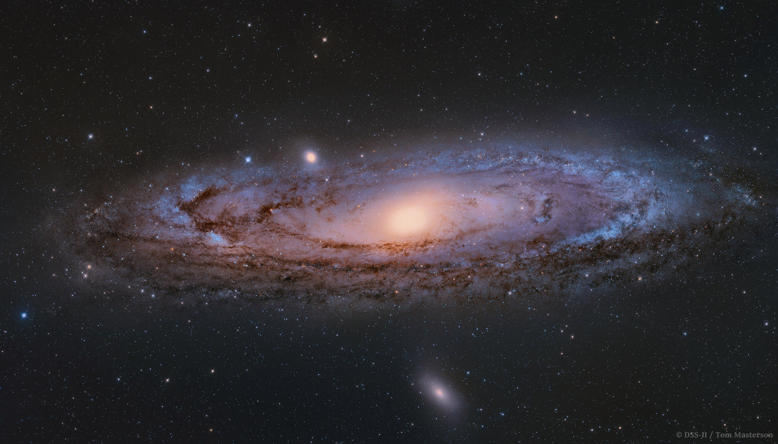 Что такое андромеда. Туманность Андромеды Галактика Хаббл. Туманность Андромеды m31. Галактика м31 туманность Андромеды. Спиральная Галактика м 31 NGC 224.