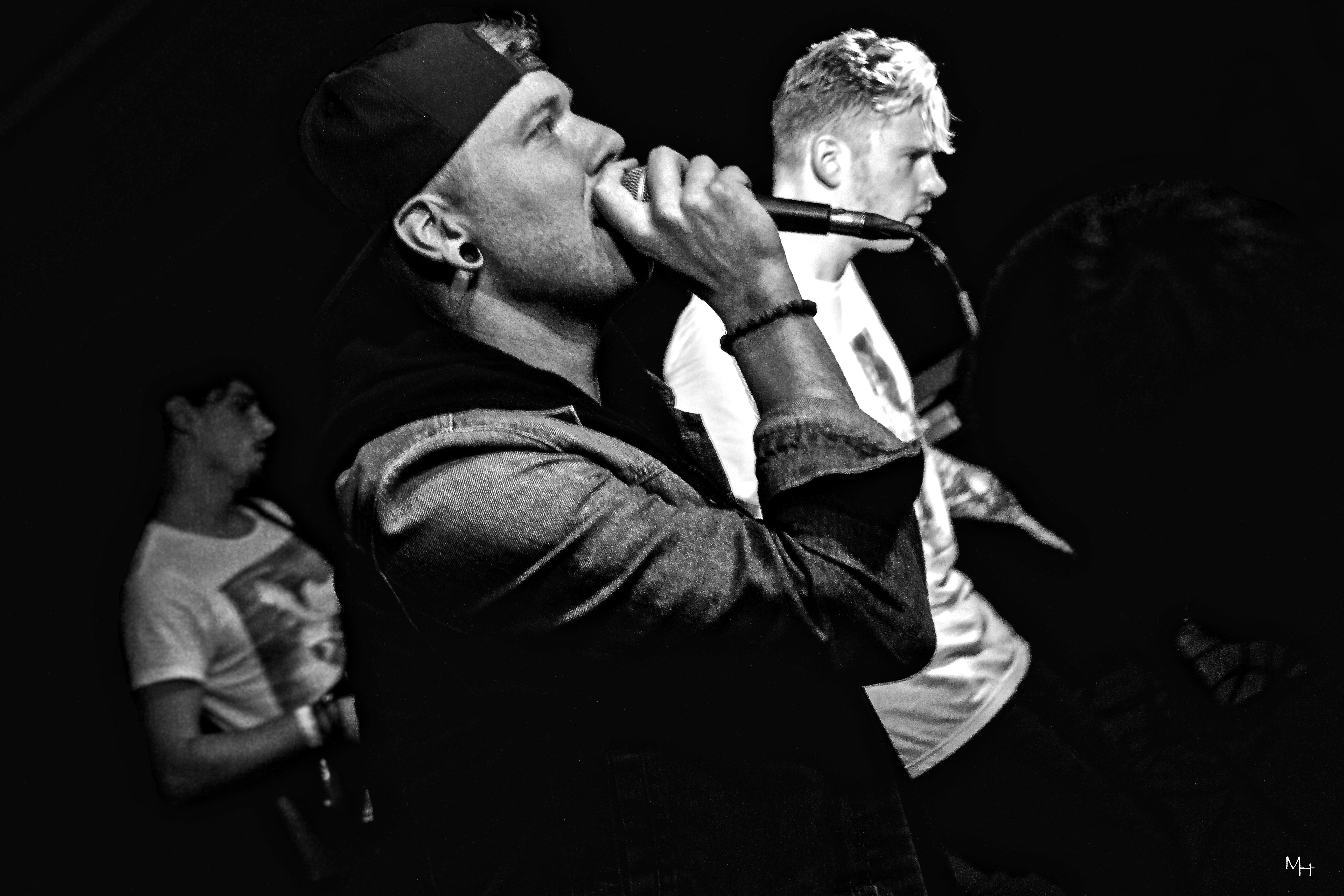 Картун нетворк джонни тест. Johnny x. Джонни арт джоджо. Джоджо джонни и джайро. Johnny bravo and samurai jack.