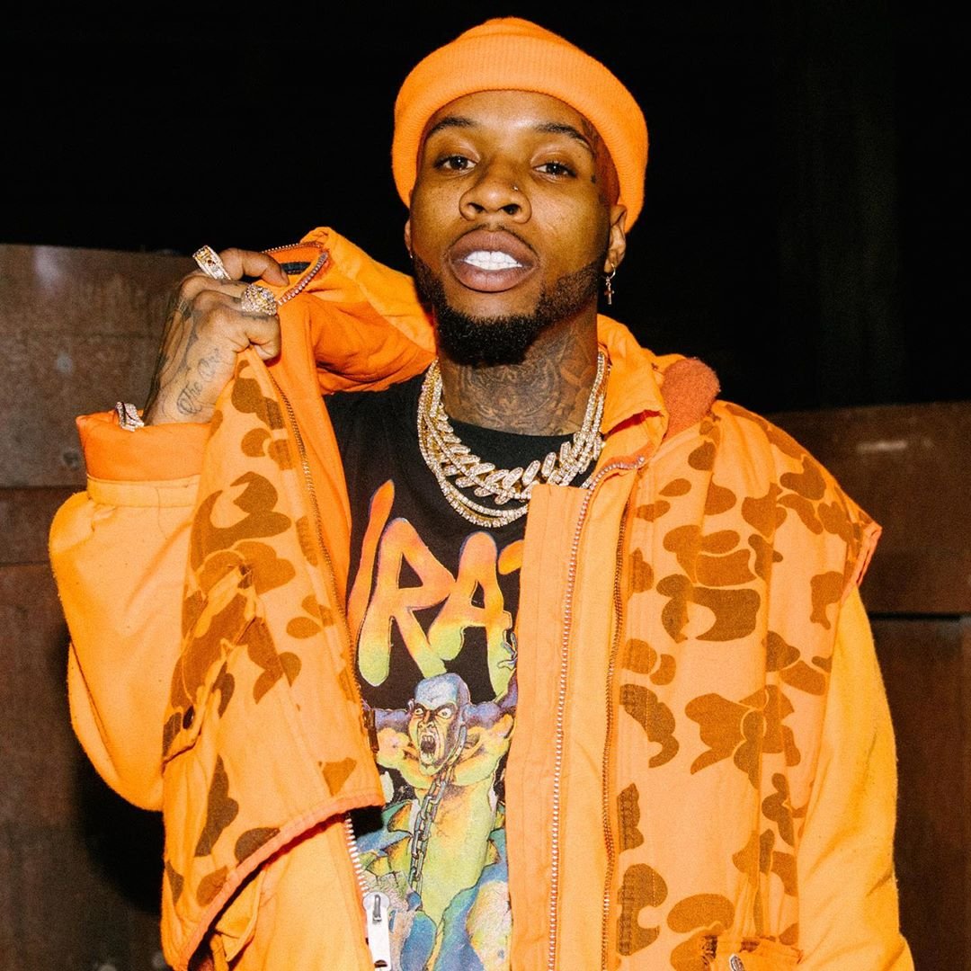 Tory Lanez - Broke In A Minute - Directed by Midjordan: Clothes, Outfits,  Brands, Style and Looks