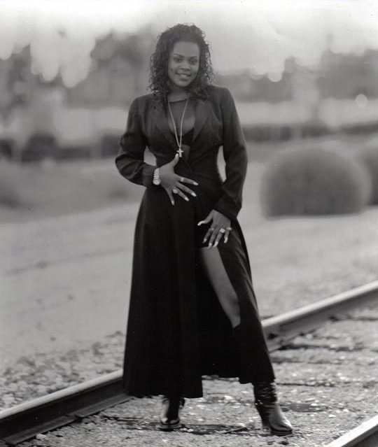 Is Singer Jewell Caples Dead Or Still Alive? As Death Rumors On Twitter