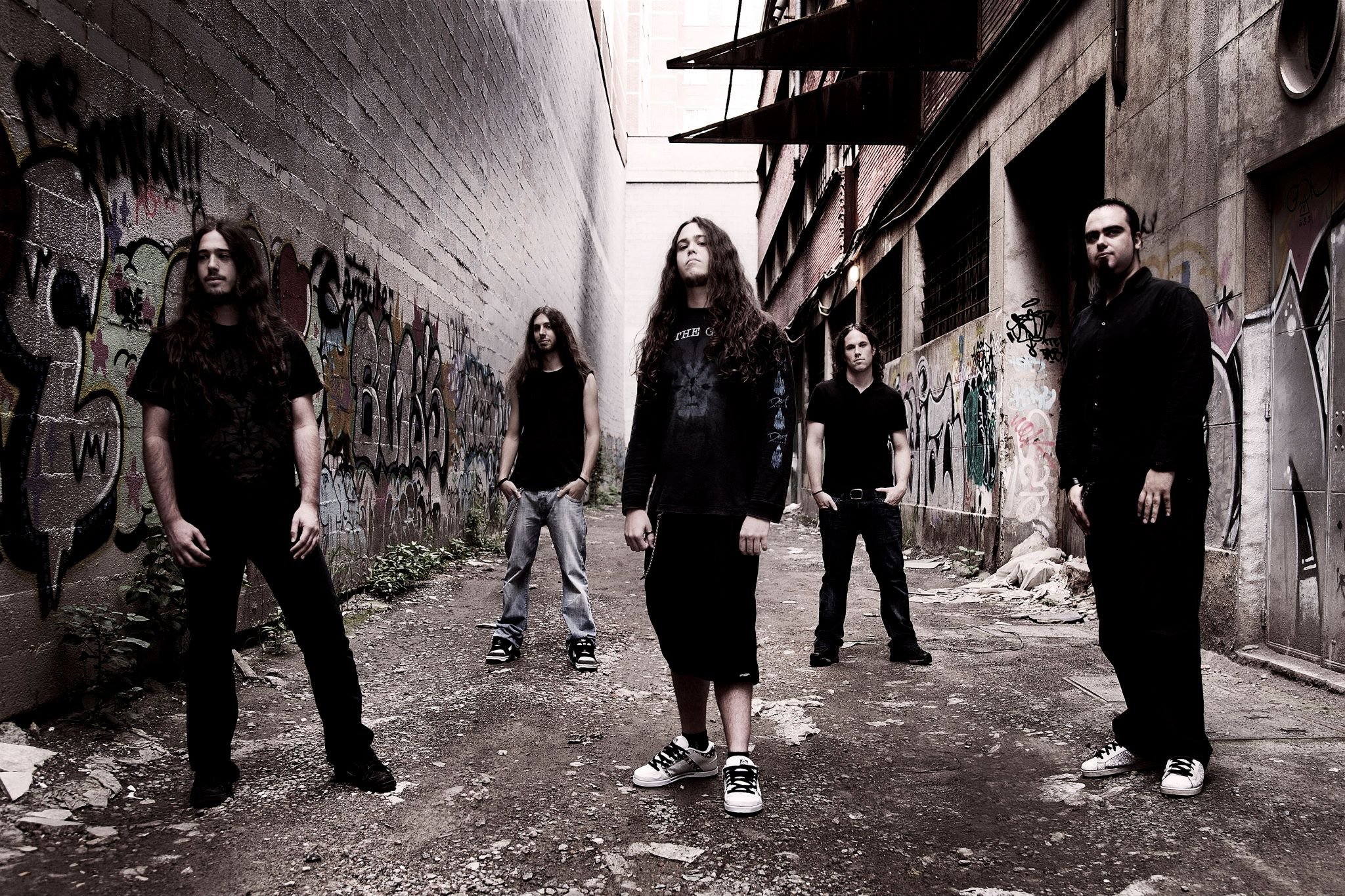 The last descent 2016. Последний спуск фильм 2016 кадры. The last descent poster. Джон эдвард джонс пещера натти. Последний спуск фильм 2016.