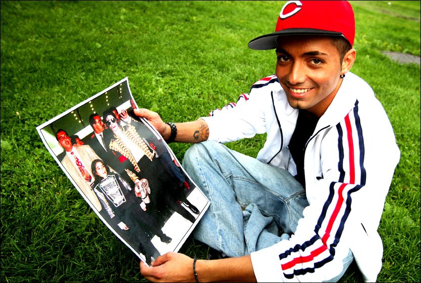 Omer Bhatti And Michael Jackson Look Alike