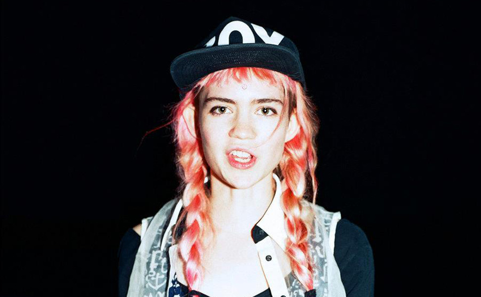 Граймс певица слушать. Grimes певица. Канадская певица Граймс. Клэр Буше. Граймс певица фото.