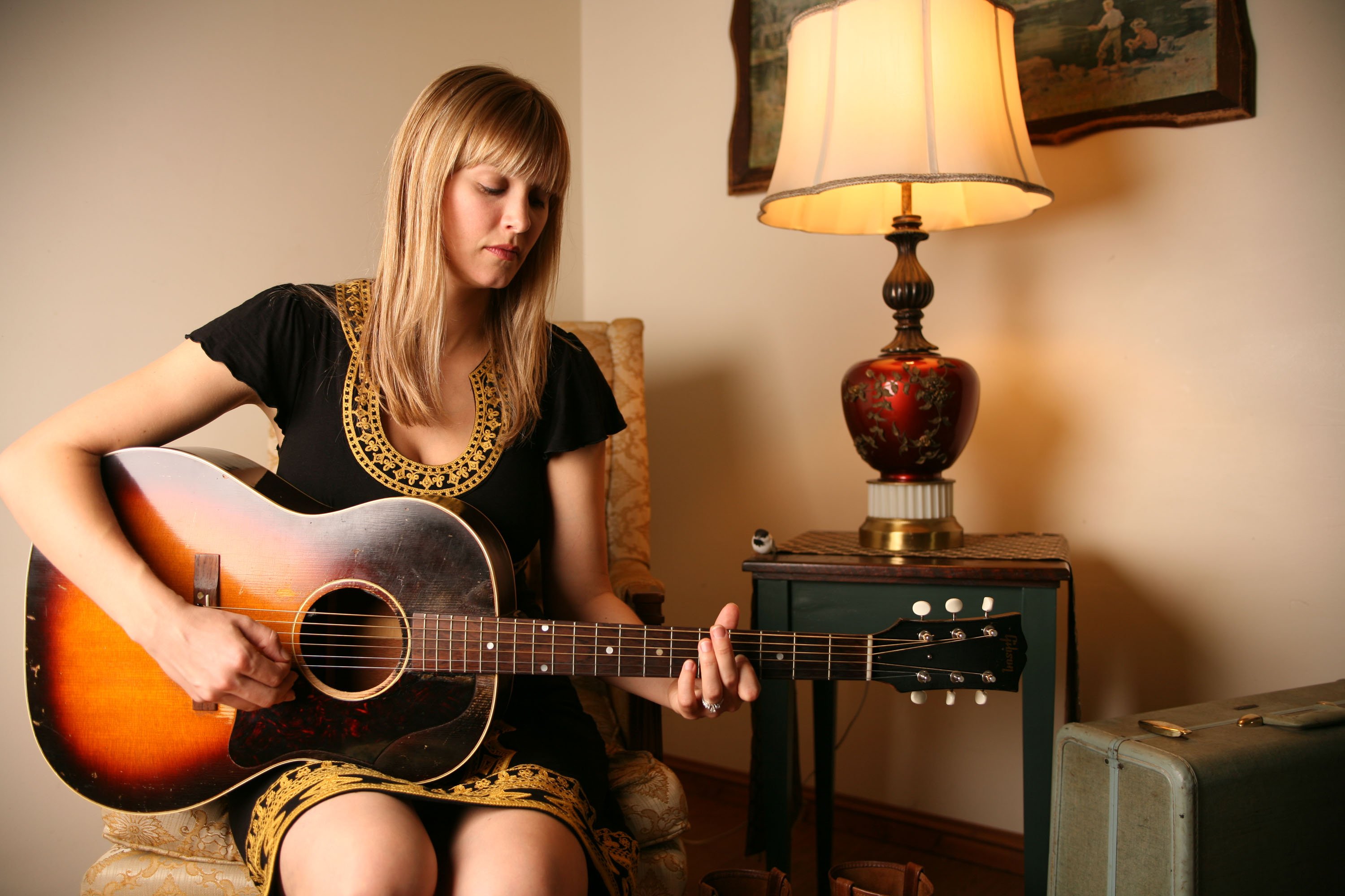 Сидни эндрюс. Andrews tell. Джули песня. Jill слово. Негр поет i lose my mind.