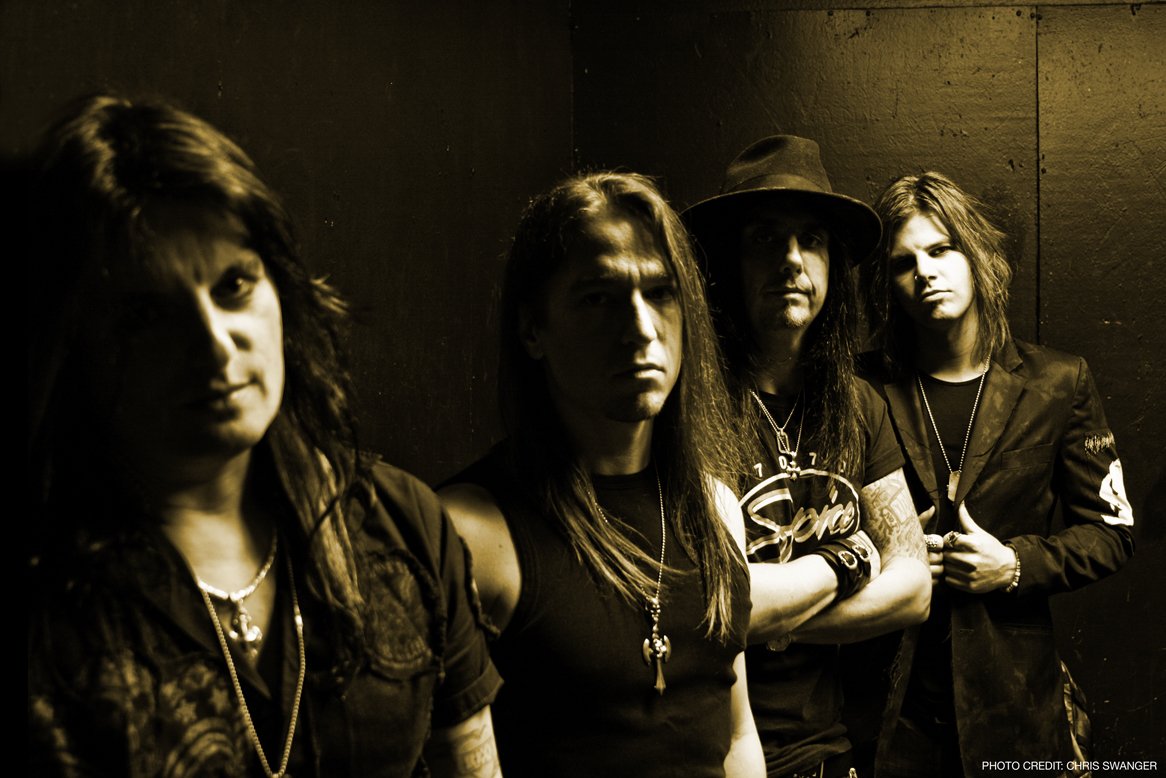 Diablo drive. Тракер групп. Майк дуда wasp. Diablo группа. Breaker part 3) diablo текст с переводом.