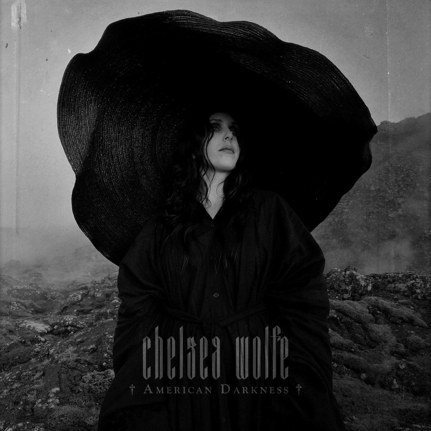 Dark single. Chelsea Wolfe. Chelsea Wolfe Birth of violence. Chelsea Wolfe Band 2022. Chelsea Wolfe the mother Road.