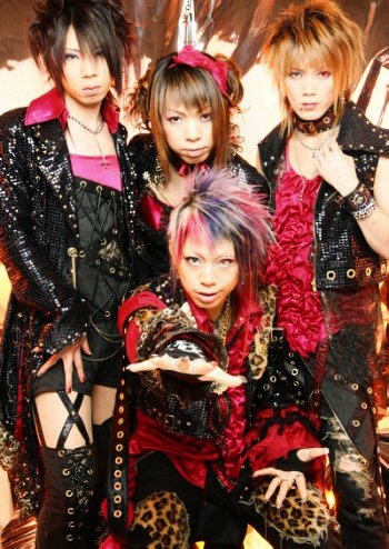 カミカゼ少年團 music, videos, stats, and photos | Last.fm