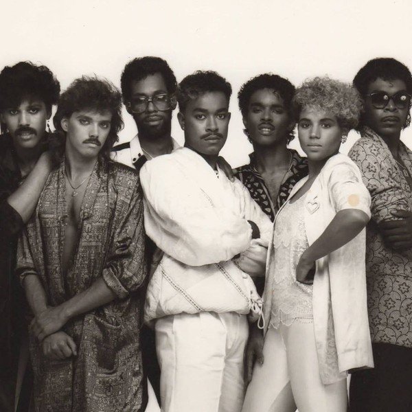 Who Sings Shackles On My Feet