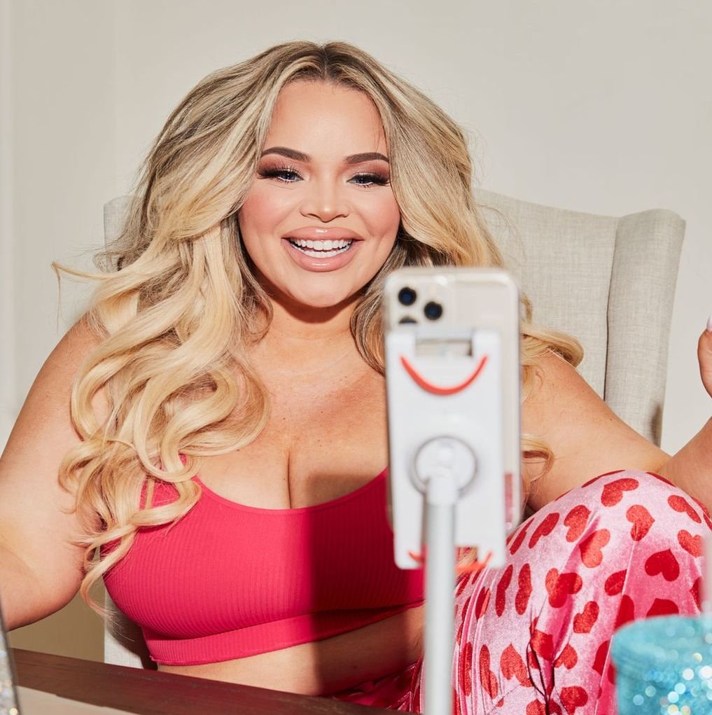 Trisha Paytas Music Videos Stats And Photos Last Fm - trisha paytas jesus rap roblox id