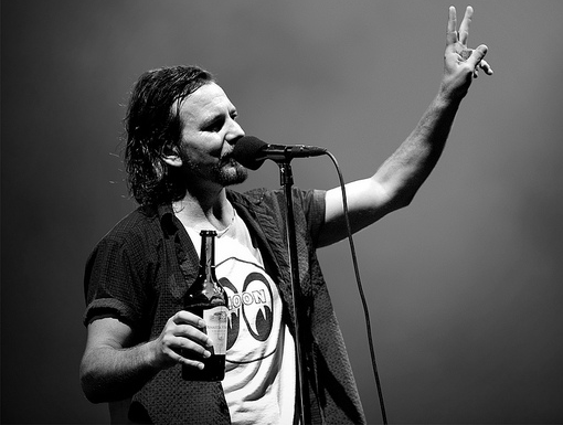 Eddie Vedder Lyrics Music News And Biography Metrolyrics