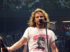 Eddie Vedder Lyrics Music News And Biography Metrolyrics