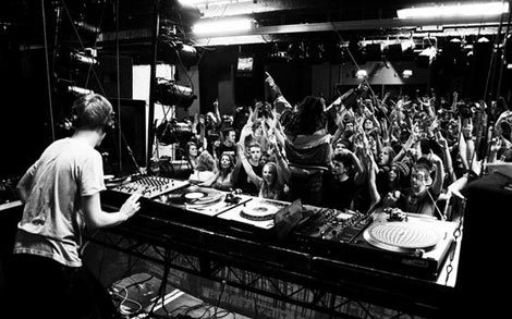 Sub Focus Lyrics Music News And Biography Metrolyrics