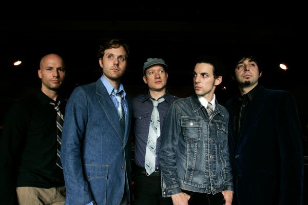 https://lastfm.freetls.fastly.net/i/u/arO/71013f9ebd7a436f98a20c129ea64f1b