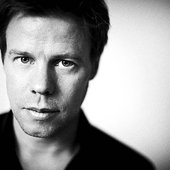 Ｆｅｒｒｙ Ｃｏｒｓｔｅｎ