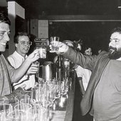 Chico Buarque e Lula em um bar 