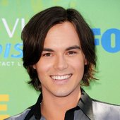 Tyler_Blackburn