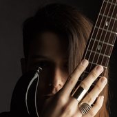 Sus-Vasquez-Guitarist.jpg