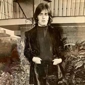 Ronnie Von.jpg