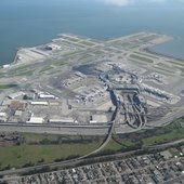 Aerial_view_of_San_Francisco_International_Airport_2010.jpg