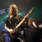 Meldric shreds too!
