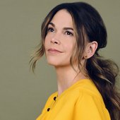 Sutton-Foster-press-photo-by-Jenny-Anderson-2018-billboard-1548-compressed.jpg