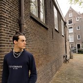 FILIPPIN Photo 1.jpg
