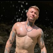 yago_01.jpg