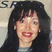 Gilda_junto_al_periodista_Marcelo_Gopar_(cropped).jpg