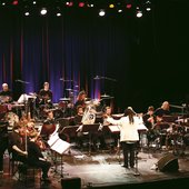 WadadaLeoSmithTUMO-live-02-hires.jpg
